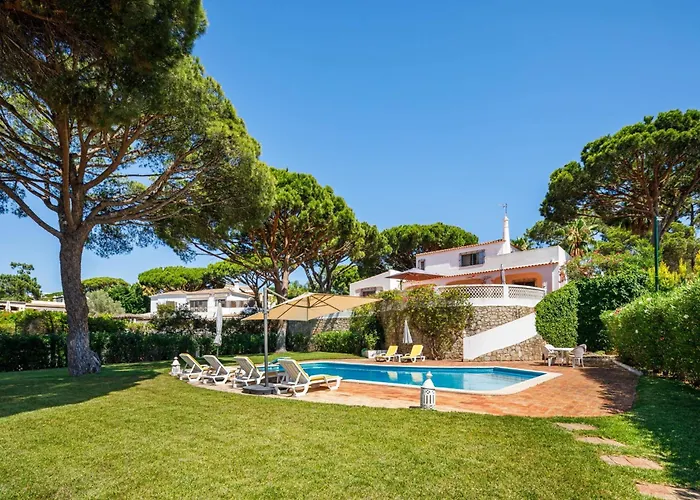 Villa Vale Do Lobo 626 3 Bedrooms Private Pool Short Walk To The Praca
